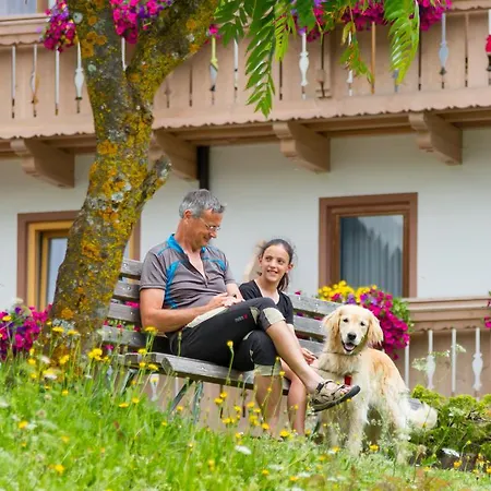 Aparthotel Garni Melcherhof 3*