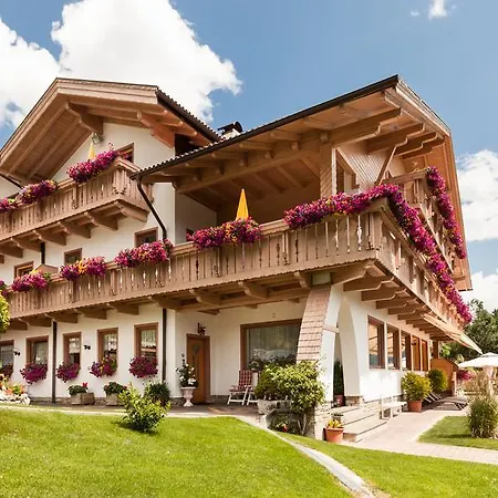 Garni Melcherhof Aparthotel 3*
